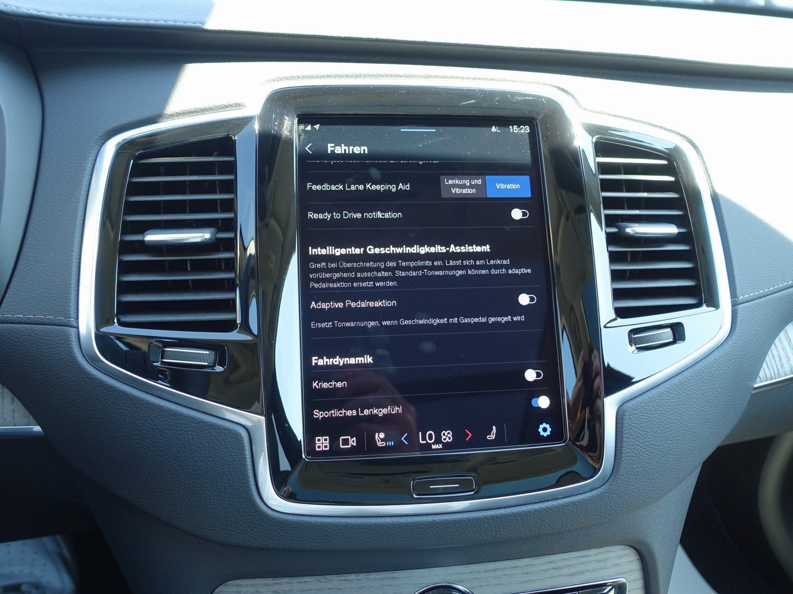 Volvo XC90 Recharge Ultimate Bright T8 AWD - Samsaru's Car Outlet