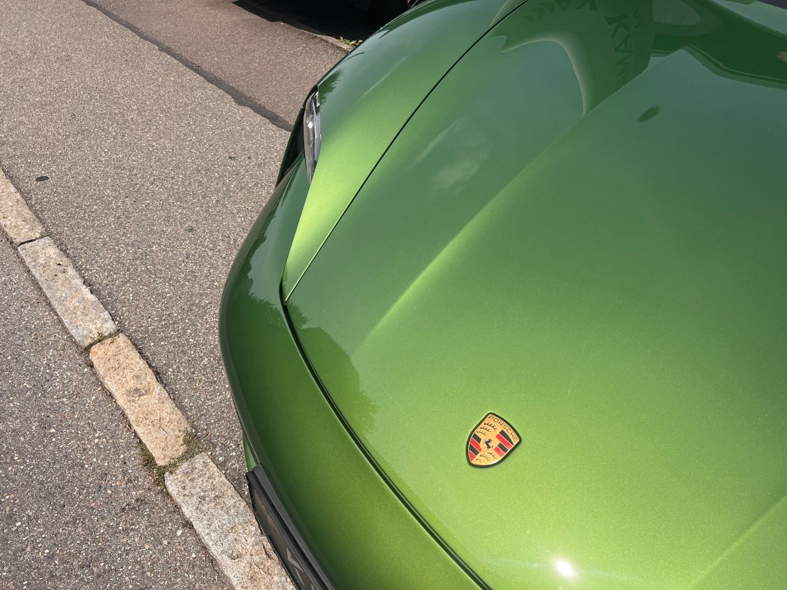 Porsche Taycan Turbo #PCCB KERAMIK! 21" MISSION! 1-HAND