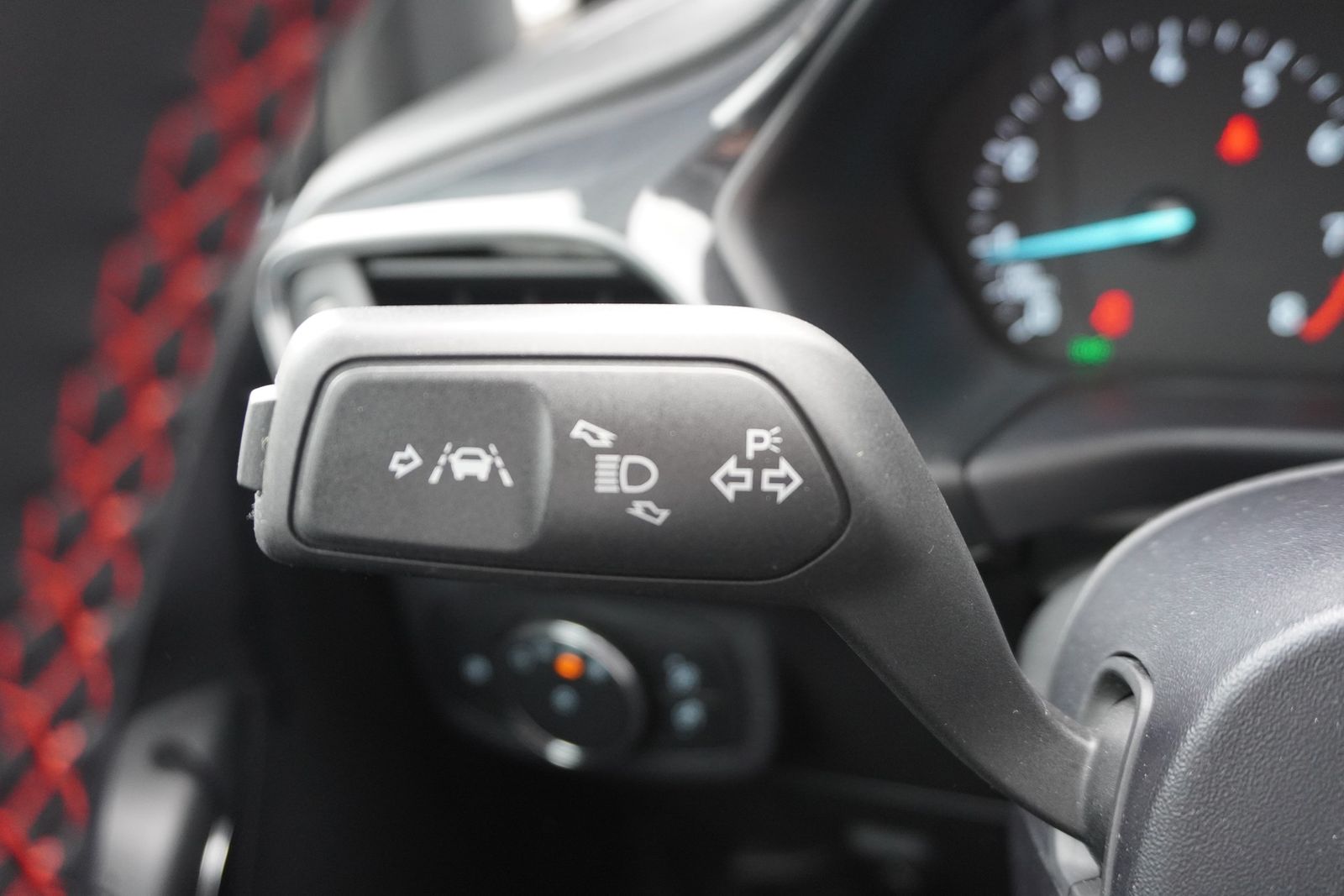Ford Fiesta 1.0 EB mHeV Autom. ST-Line LED ACC Kamera