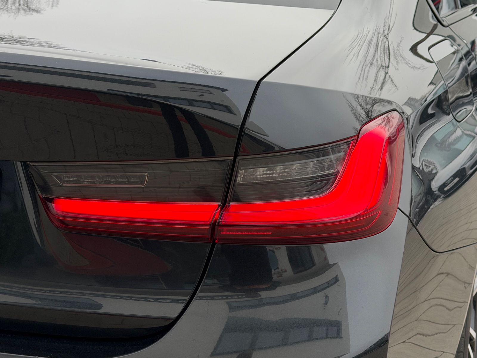 BMW 320d Lim. xDrive M Sport ACC CarPlay Lane RFK