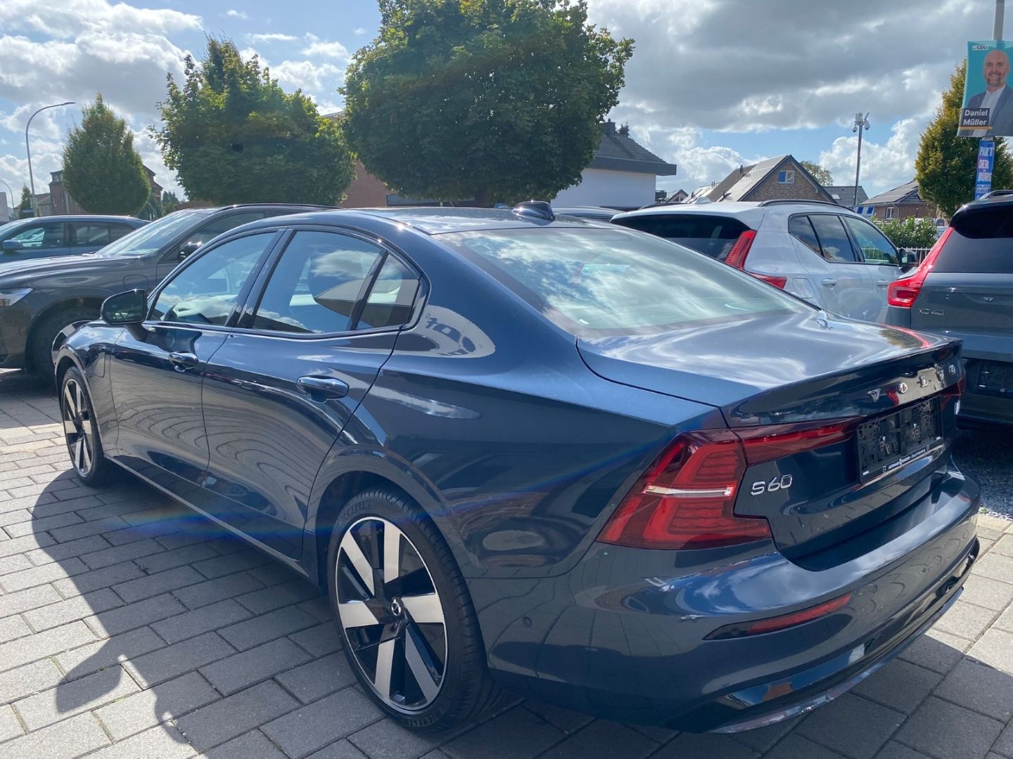 Volvo S60 T8 Recharge Ultimate Dark Plug-In Hybrid AWD