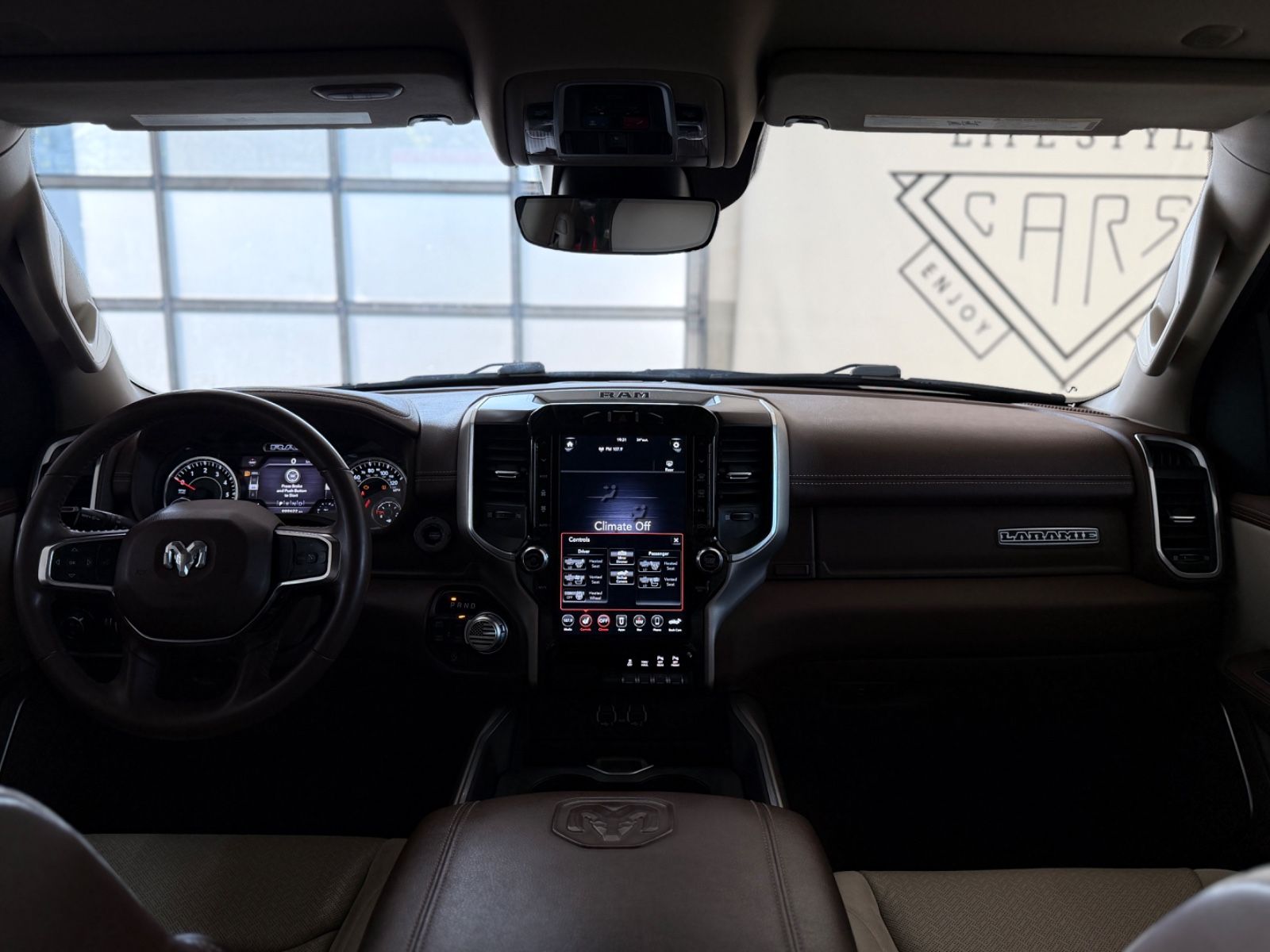 Dodge RAM/LIMITED/BIG SCREEN/