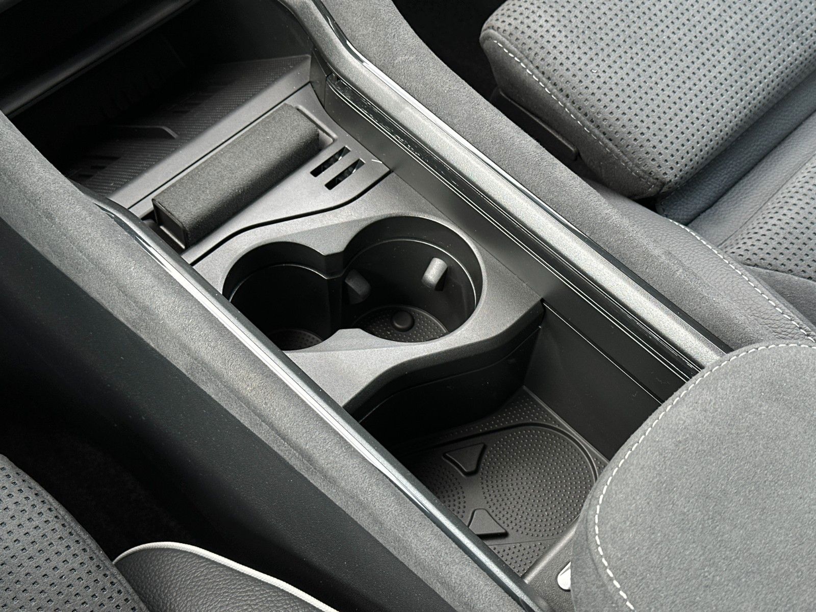 Skoda Sportline 4x4 NAVI Webasto PADACH DCC+ LM20"AHK