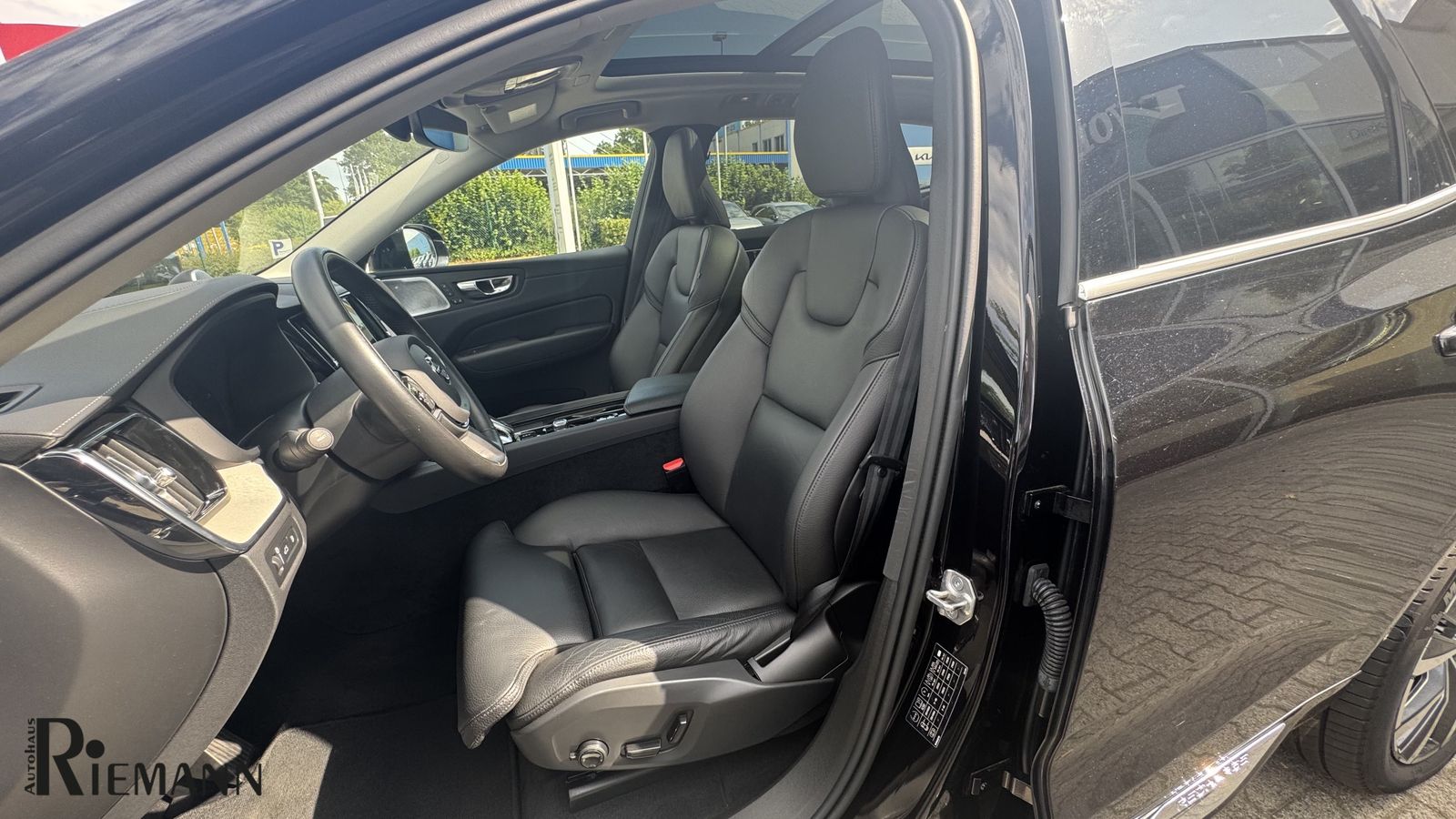 Volvo XC60 T8 AWD Inscription + Xenium-Paket