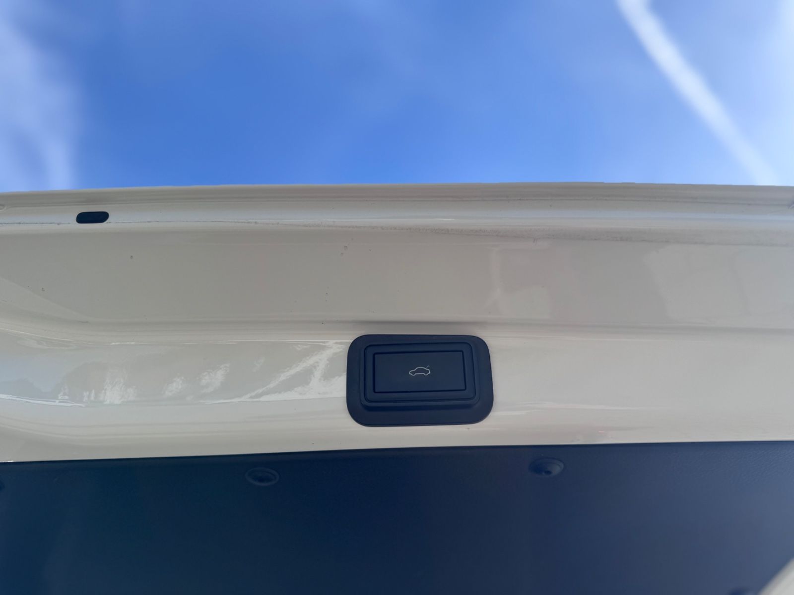 Volkswagen T6.1 Multivan - Samsaru's Car Outlet