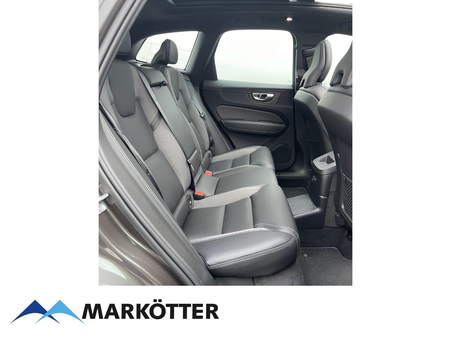 Volvo XC60 T6 AWD Recharge R Design - Samsaru's Car Outlet