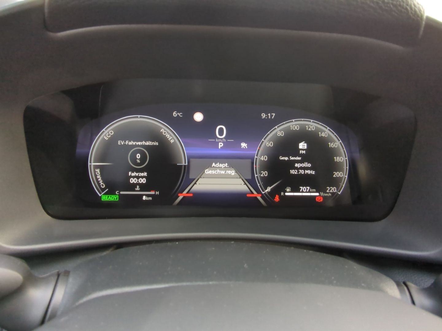 Toyota C-HR Plug-In Hybrid 2.0 EU6e FWD (Syst.223 PS) C