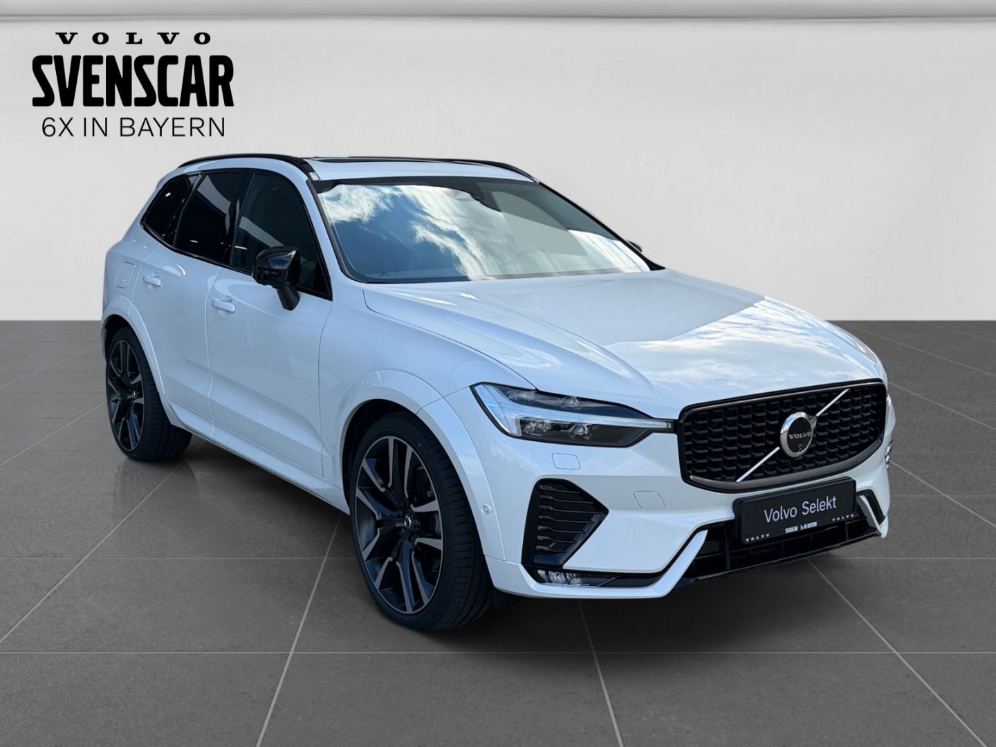 Volvo XC60 Ultra Dark AWD B5 Benzin EU6d HUD AD AHK Di