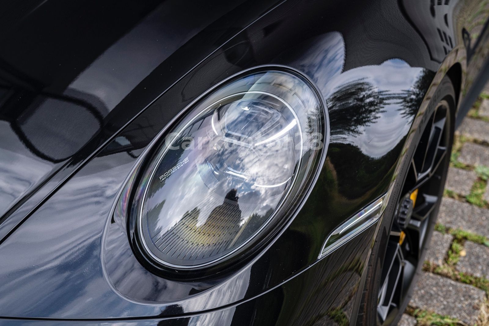 Porsche 992 GT3 - Samsaru's Car Outlet