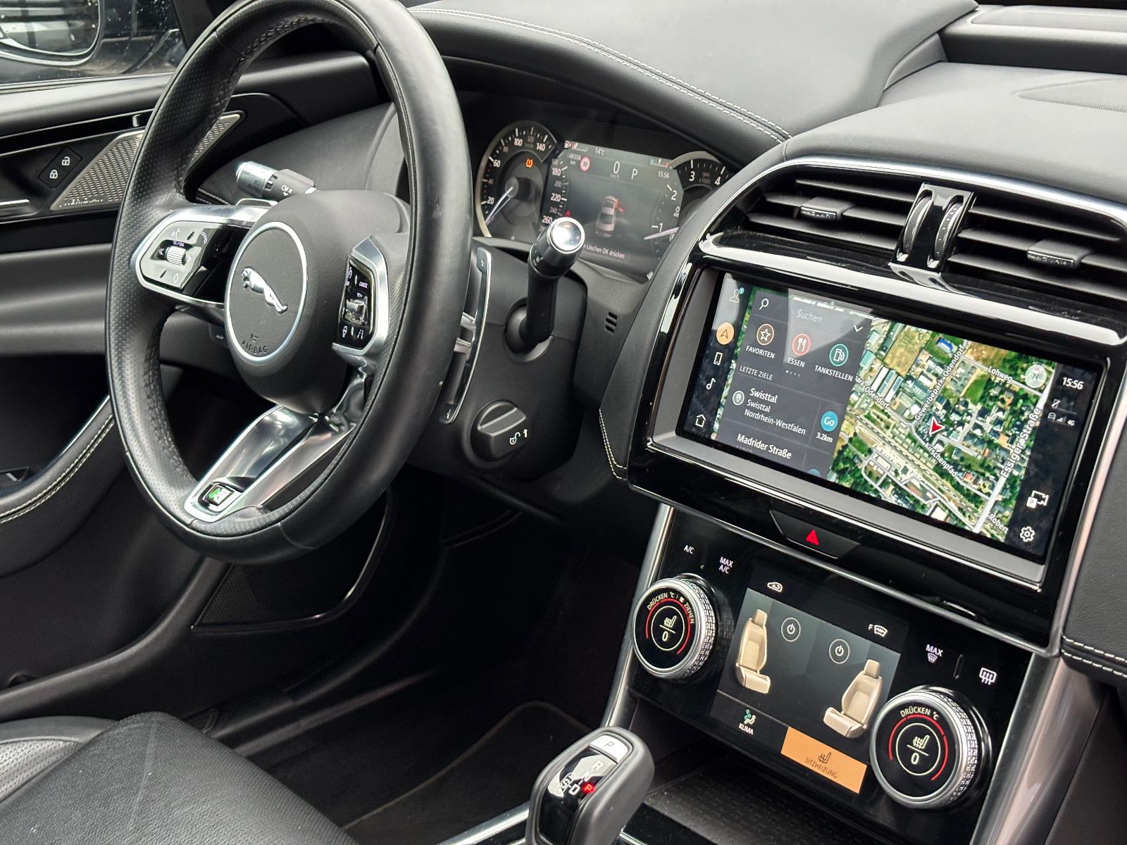 Jaguar XE R-Dynamic Black/360''KAM/PANO/EXCLUSIV/MERIDI