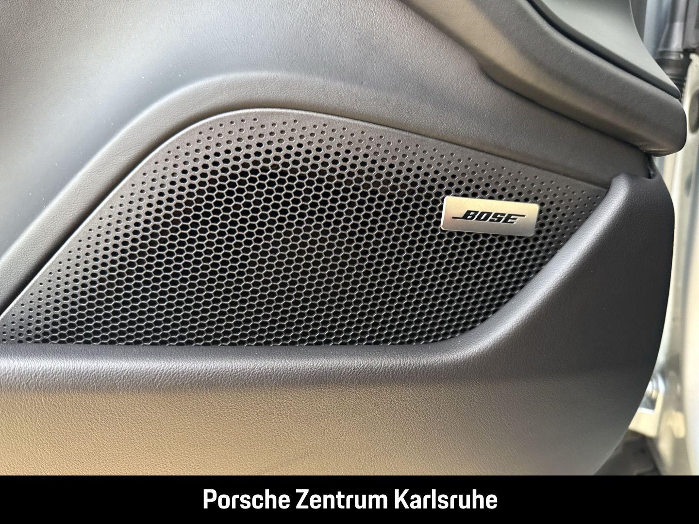 Porsche Taycan 4S Cross Turismo BOSE Panoramadach LED