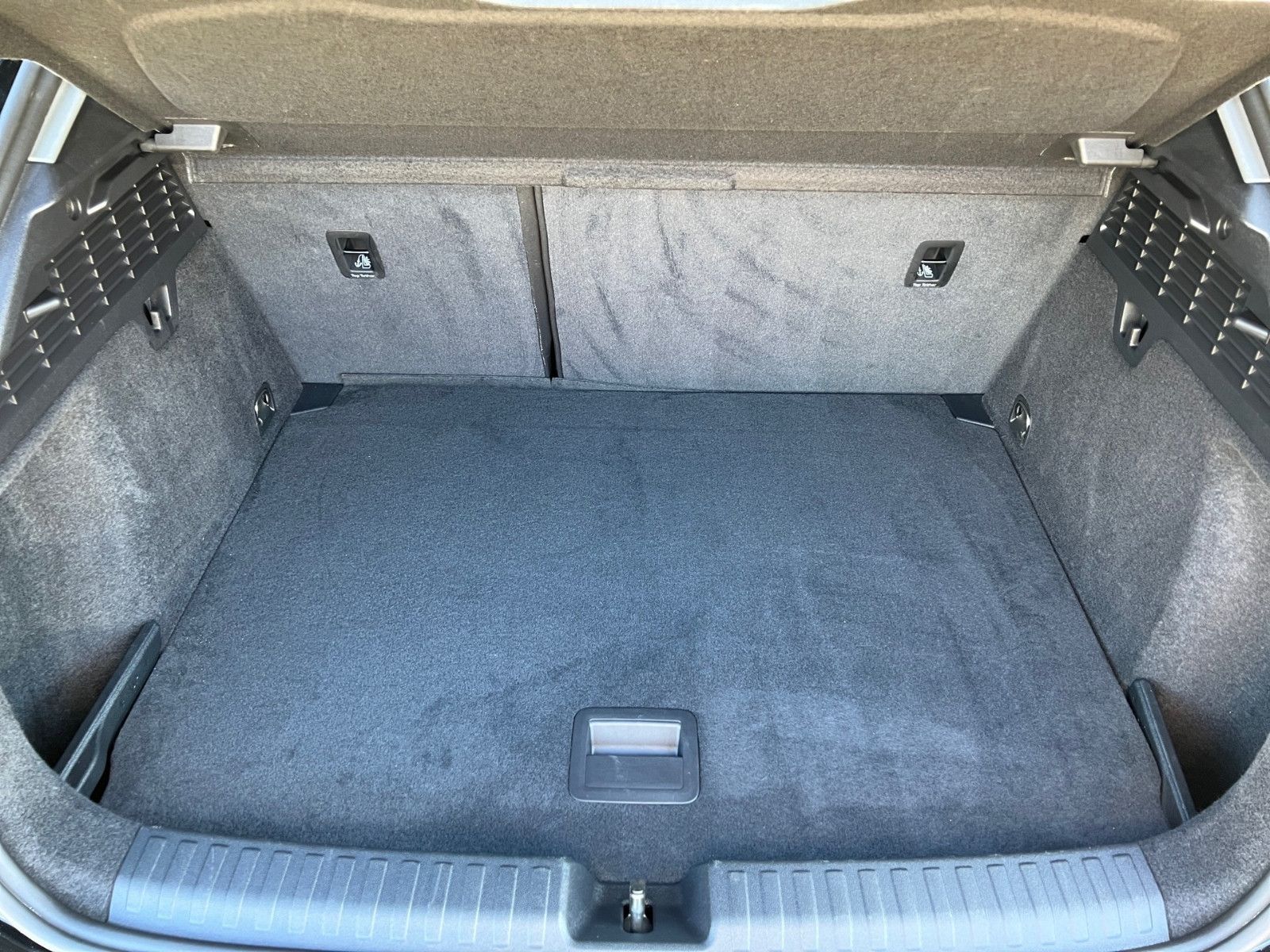 Audi A3 Sportback 30 TFSI S-Line - Samsaru's Car Outlet