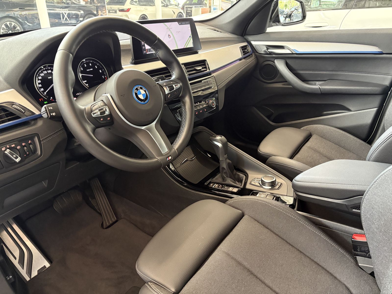 BMW X1 xDrive25e M Sport - Samsaru's Car Outlet
