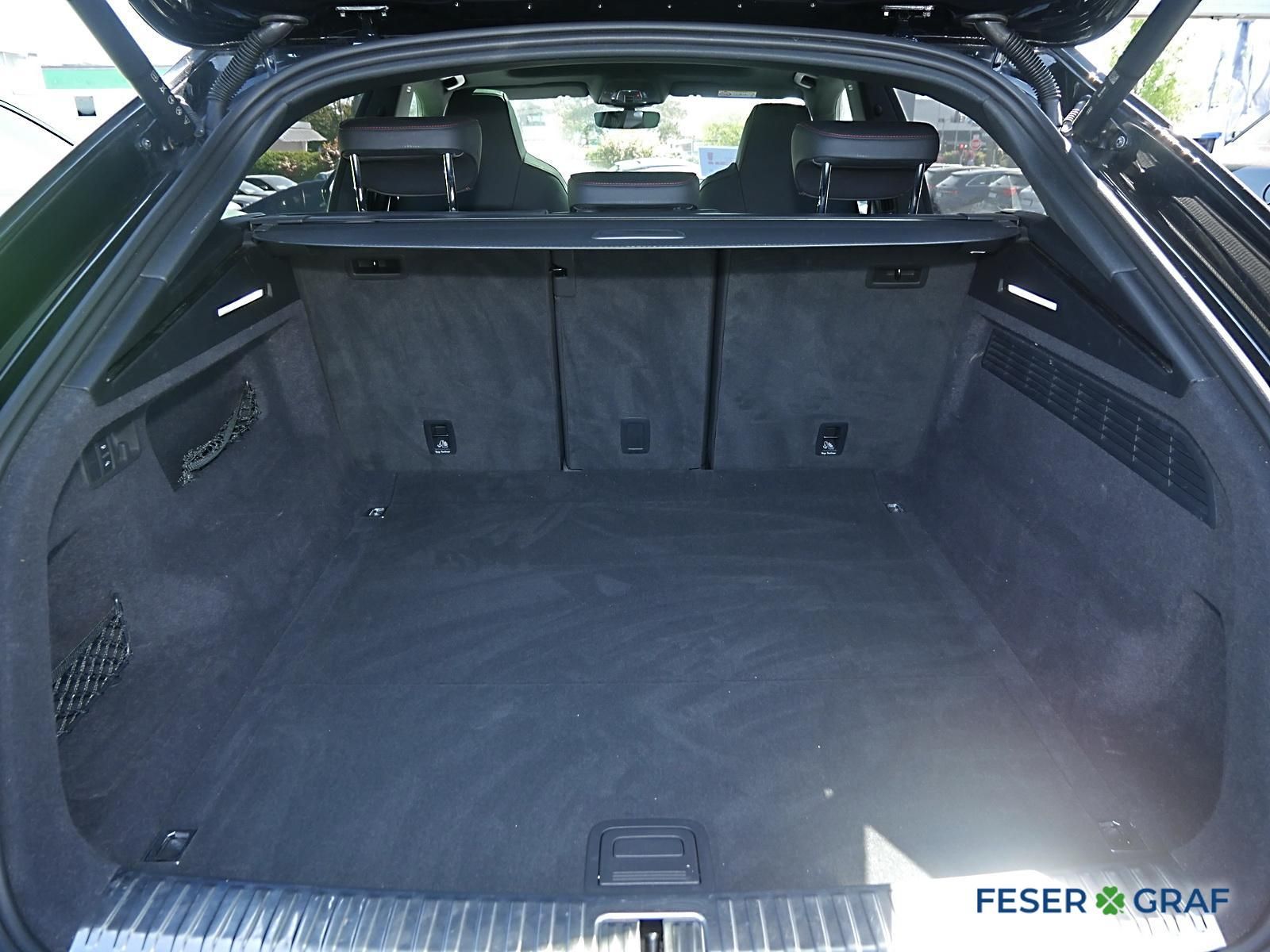 Audi RSQ8 B&O Keramik Pano Sitzbelüft Standh 305 Km/h