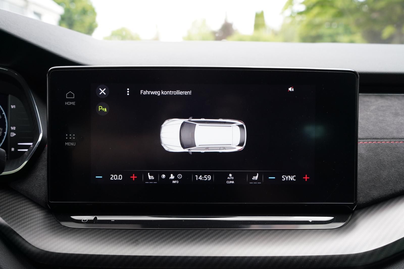 Skoda OCTAVIA COMBI 2.0TSI DSG - Samsaru's Car Outlet