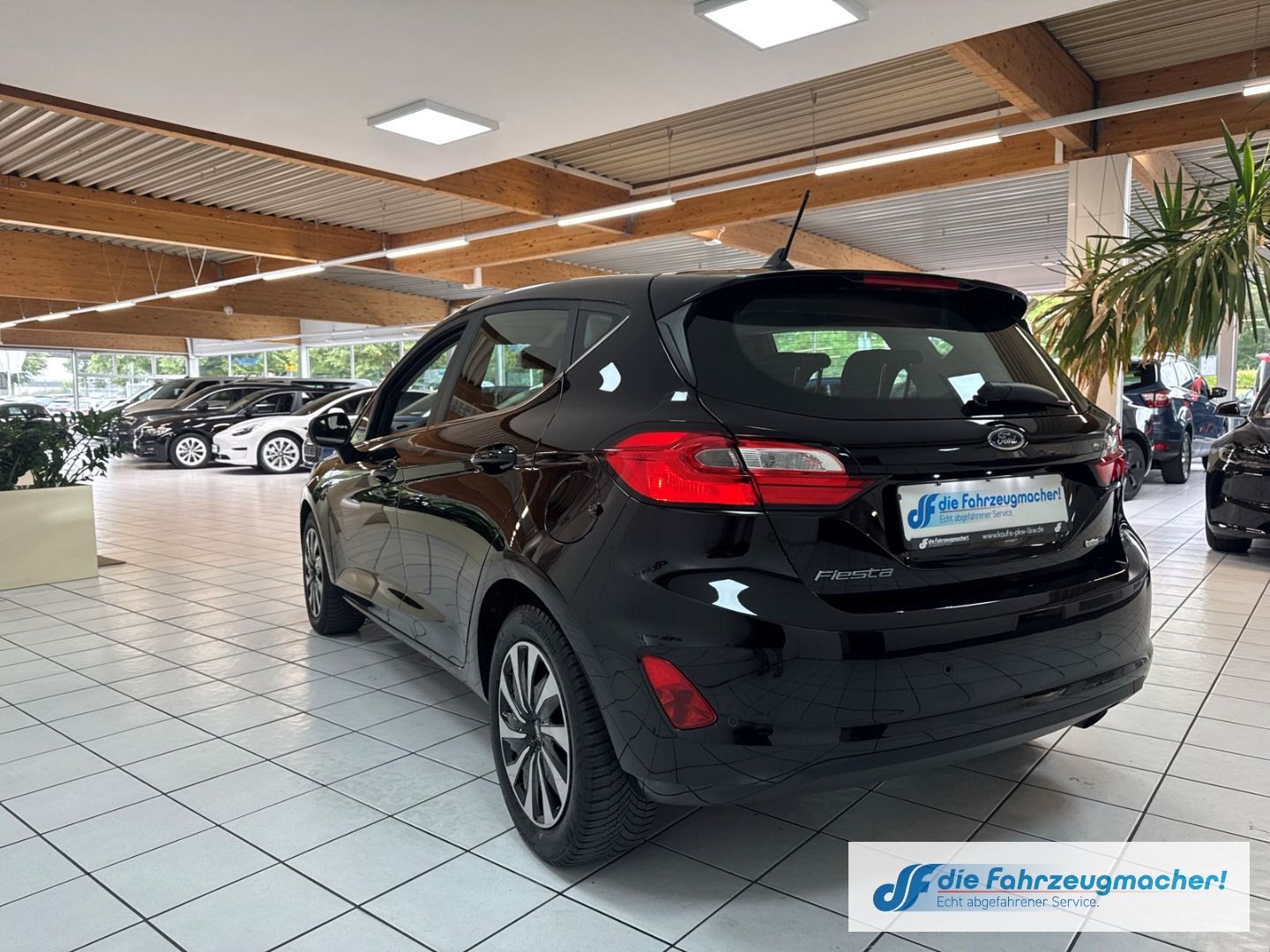 Ford Fiesta Titanium M-Hybrid - Samsaru's Car Outlet