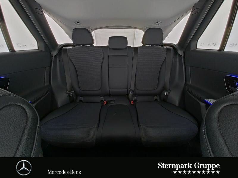 Mercedes-Benz GLC 300 de 4MATIC Avantgarde - Samsaru's Car Outlet