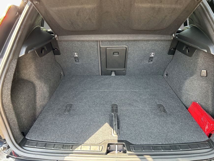Volvo XC40 B3 Core - Samsaru's Car Outlet