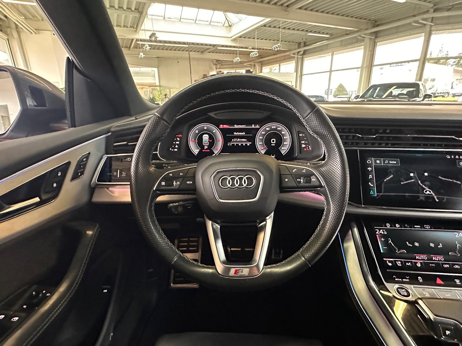 Audi Q8 50 TDI quattro S LINE AHK STANDHZ PANO Allrad