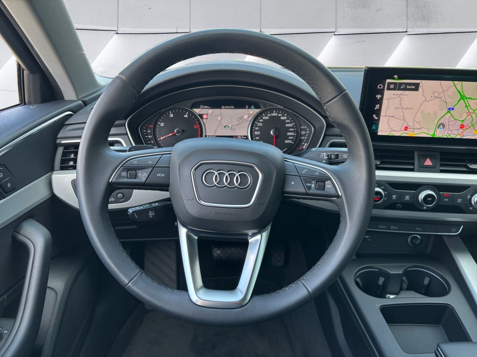 Audi A4 Avant 35 TDI S tronic ADVANCED - Samsaru's Car Outlet