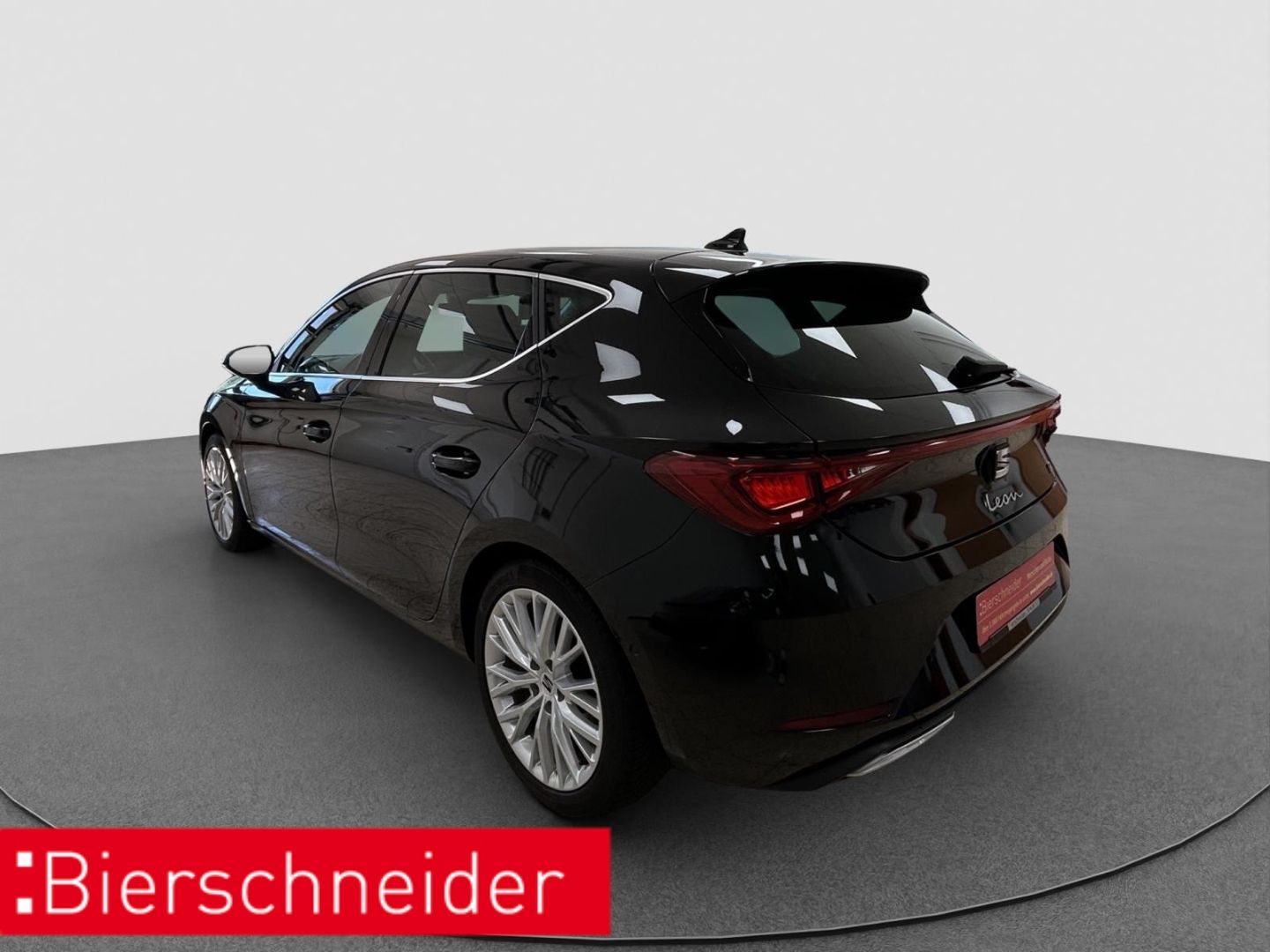 Seat Leon 1.5 eTSI DSG FR AHK CAM SHZ NAVI ACC