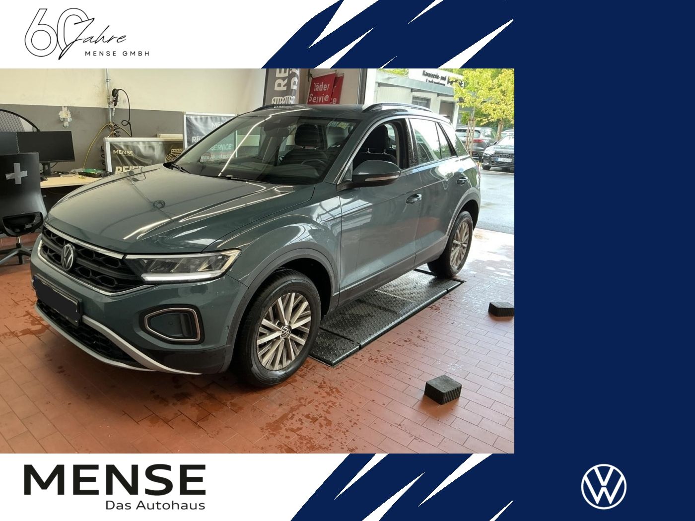 Volkswagen T-Roc 2.0 TDI Life - Samsaru's Car Outlet