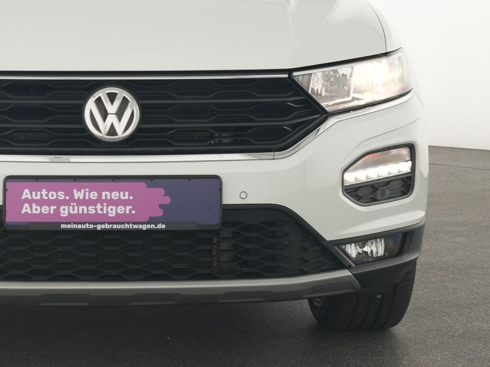 Volkswagen T-Roc Style - Samsaru's Car Outlet