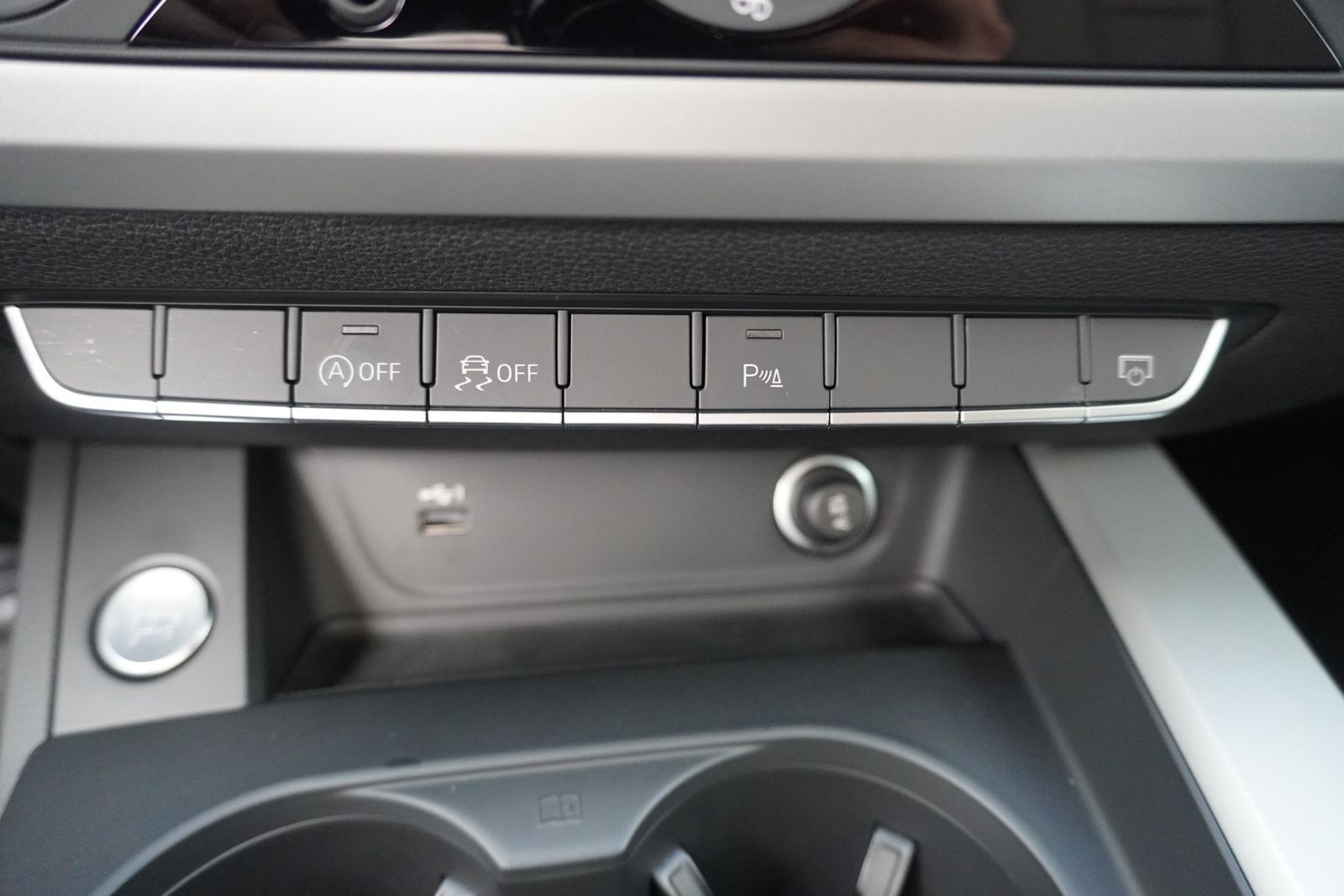 Audi A4 35 2.0 TDI Avant - Samsaru's Car Outlet