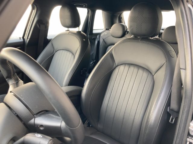 MINI Cooper Aut PREMIUM - Samsaru's Car Outlet