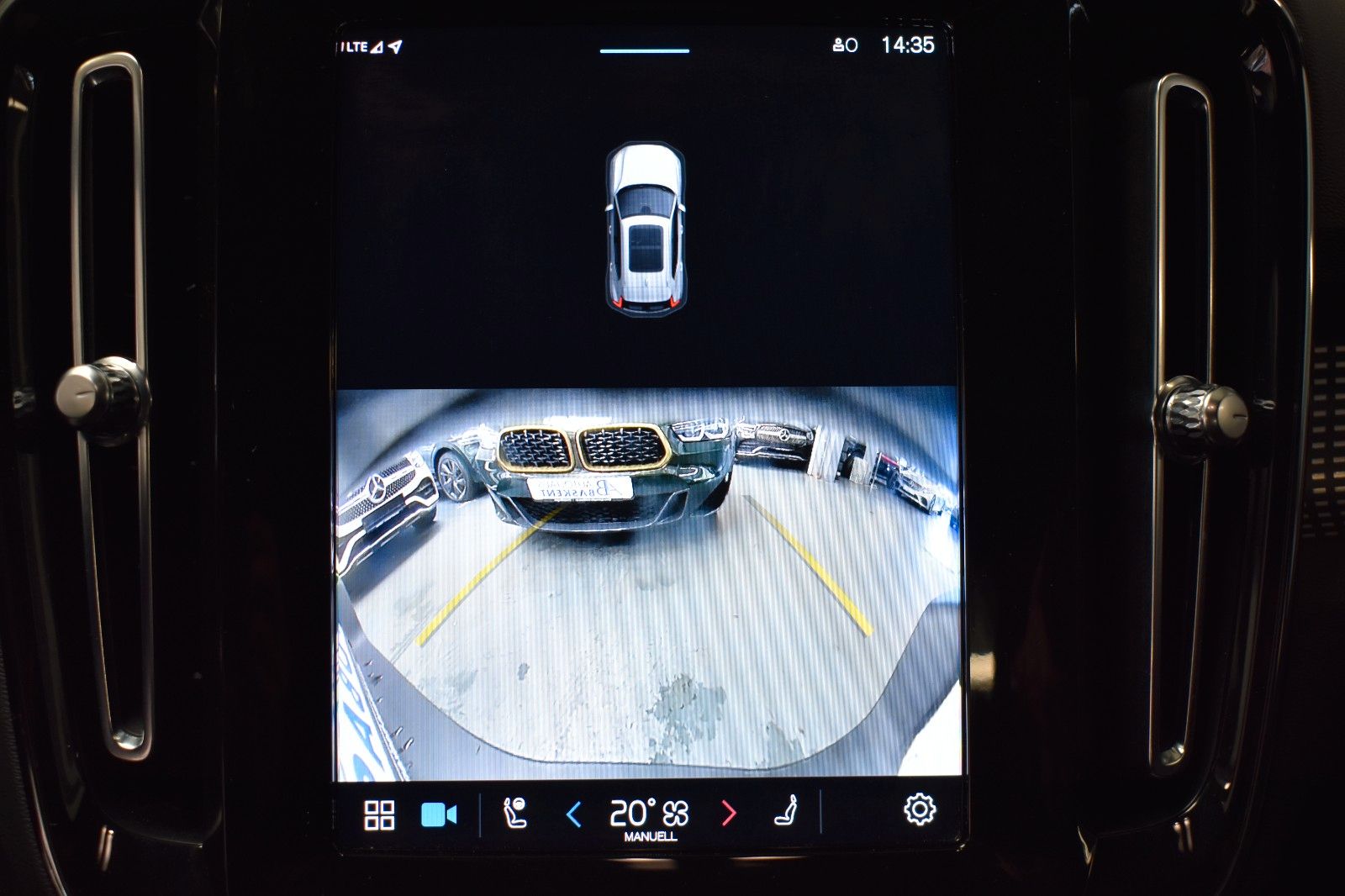 Volvo XC40 Plus Dark *AHK*HARMAN&KARDON*LED*SHZ*LEDER*