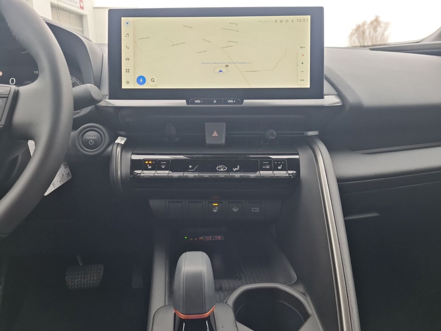 Toyota C-HR 4x2 Team Deutschland - Samsaru's Car Outlet