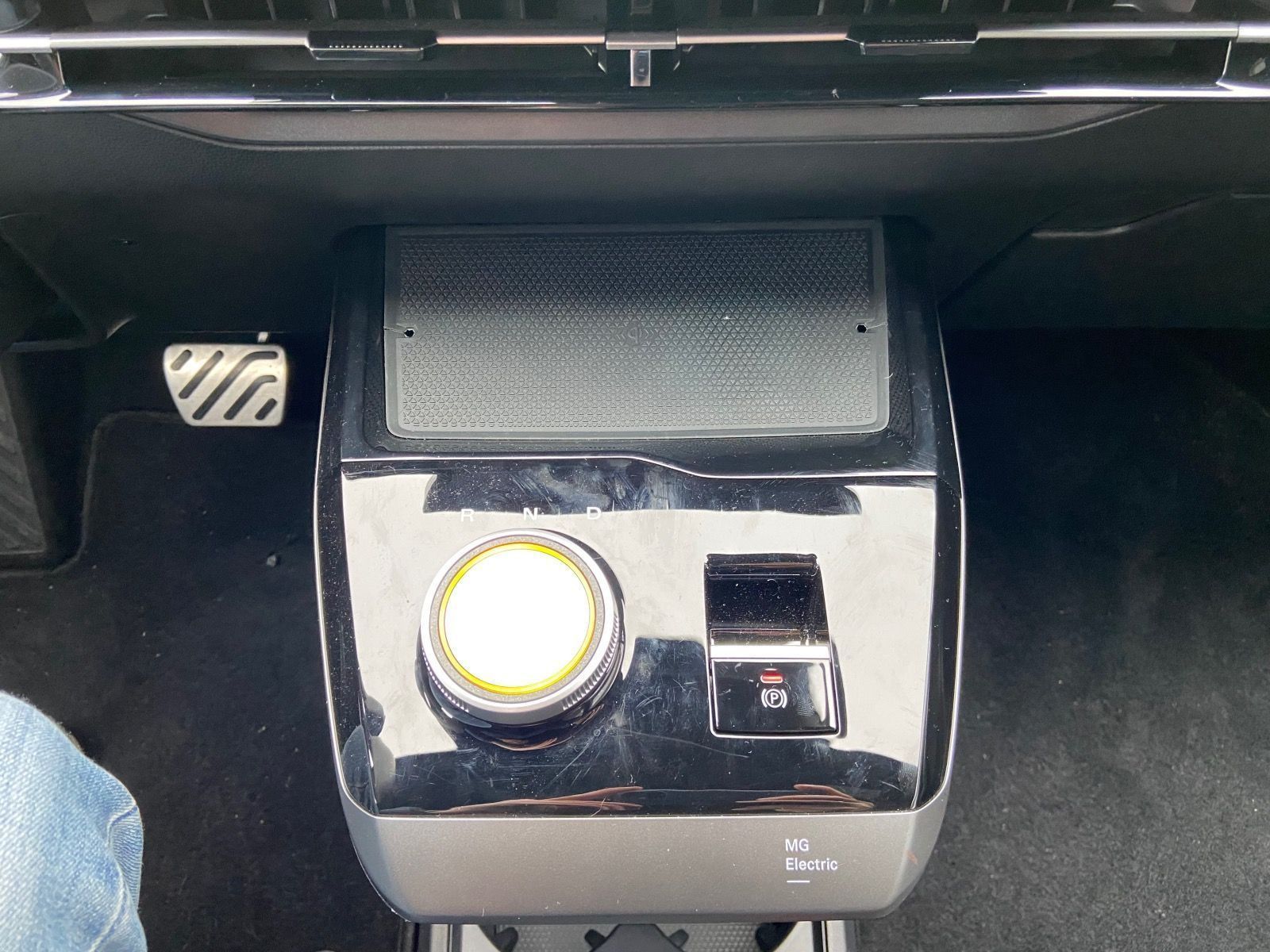 MG4 X-Power 64 kWh LED Allrad 3,8S/100 Km/h