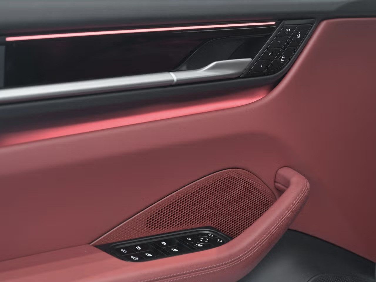 Porsche Macan 4 OffroadDesign - Samsaru's Car Outlet
