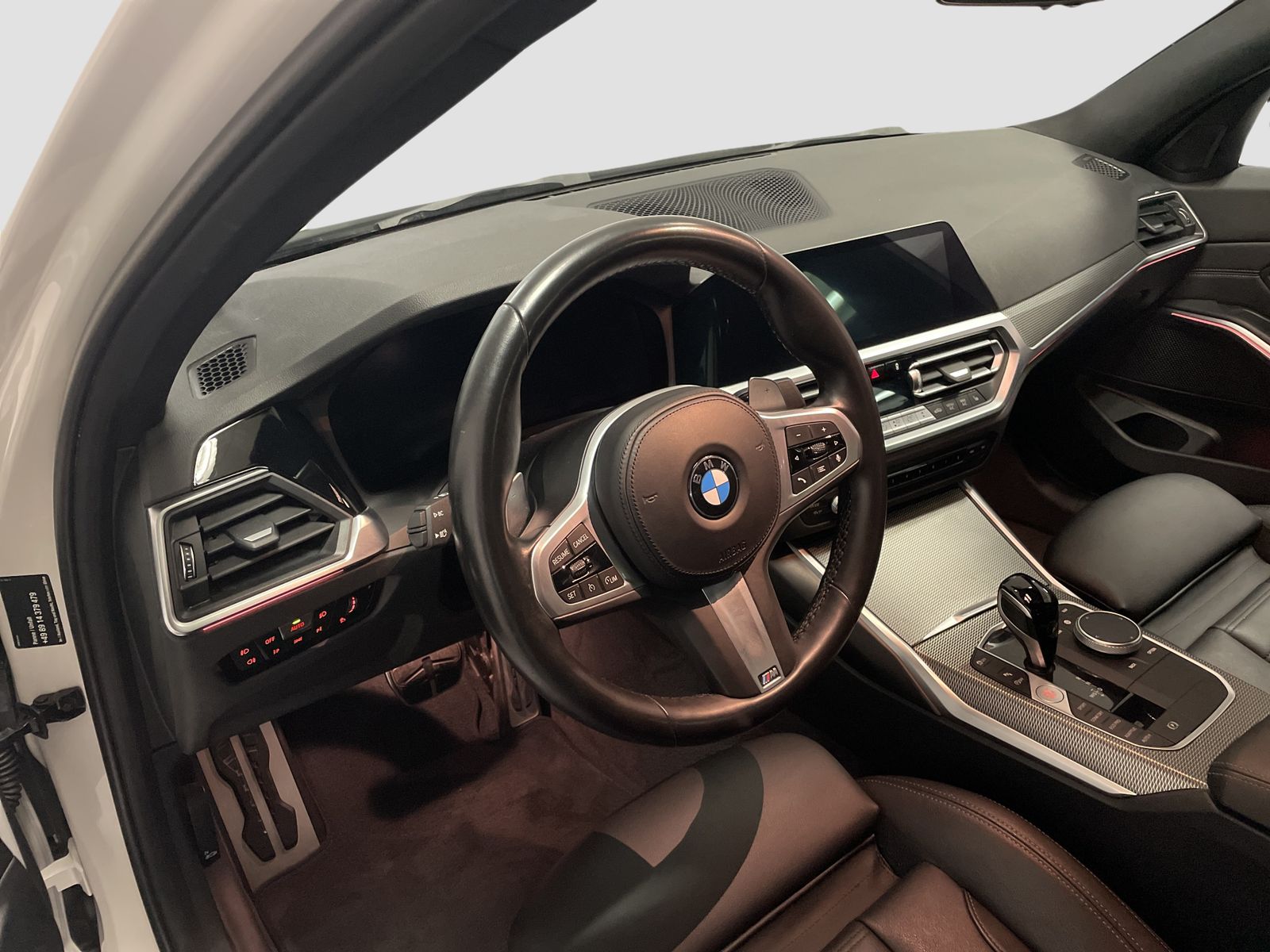 BMW 320i xDrive M Sport - Samsaru's Car Outlet