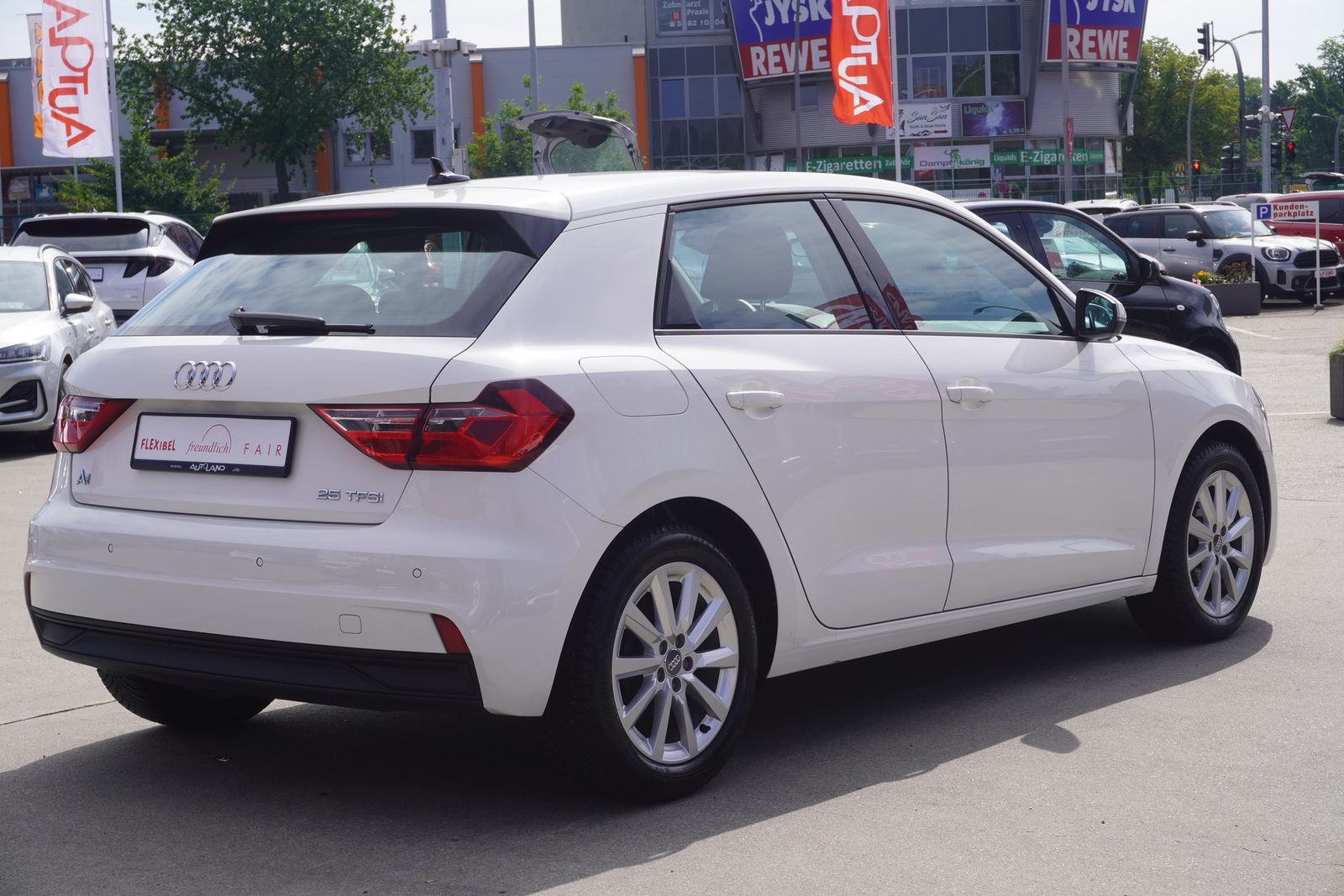 Audi A1 Sportback 25 1.0 TFSI - Samsaru's Car Outlet