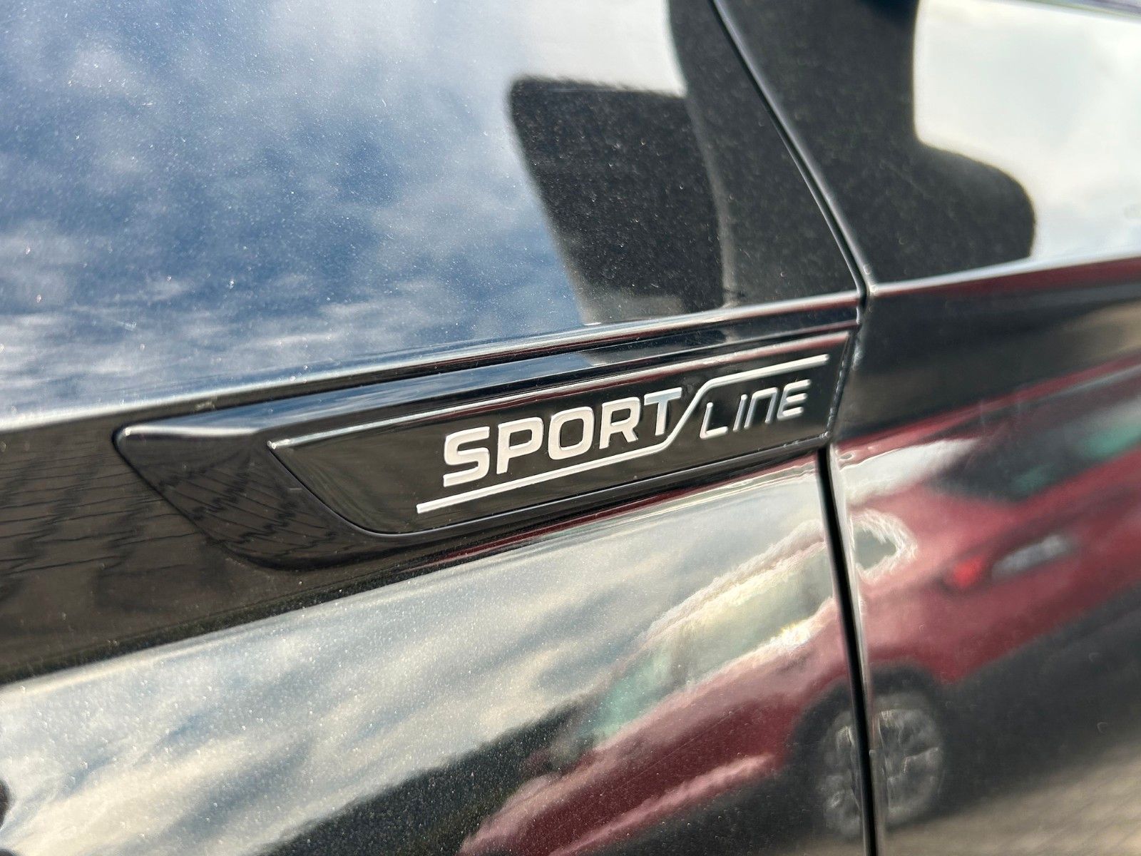 Skoda Karoq FL 1.5 DSG Sportline AHK 1.5Assist+ 5JGara
