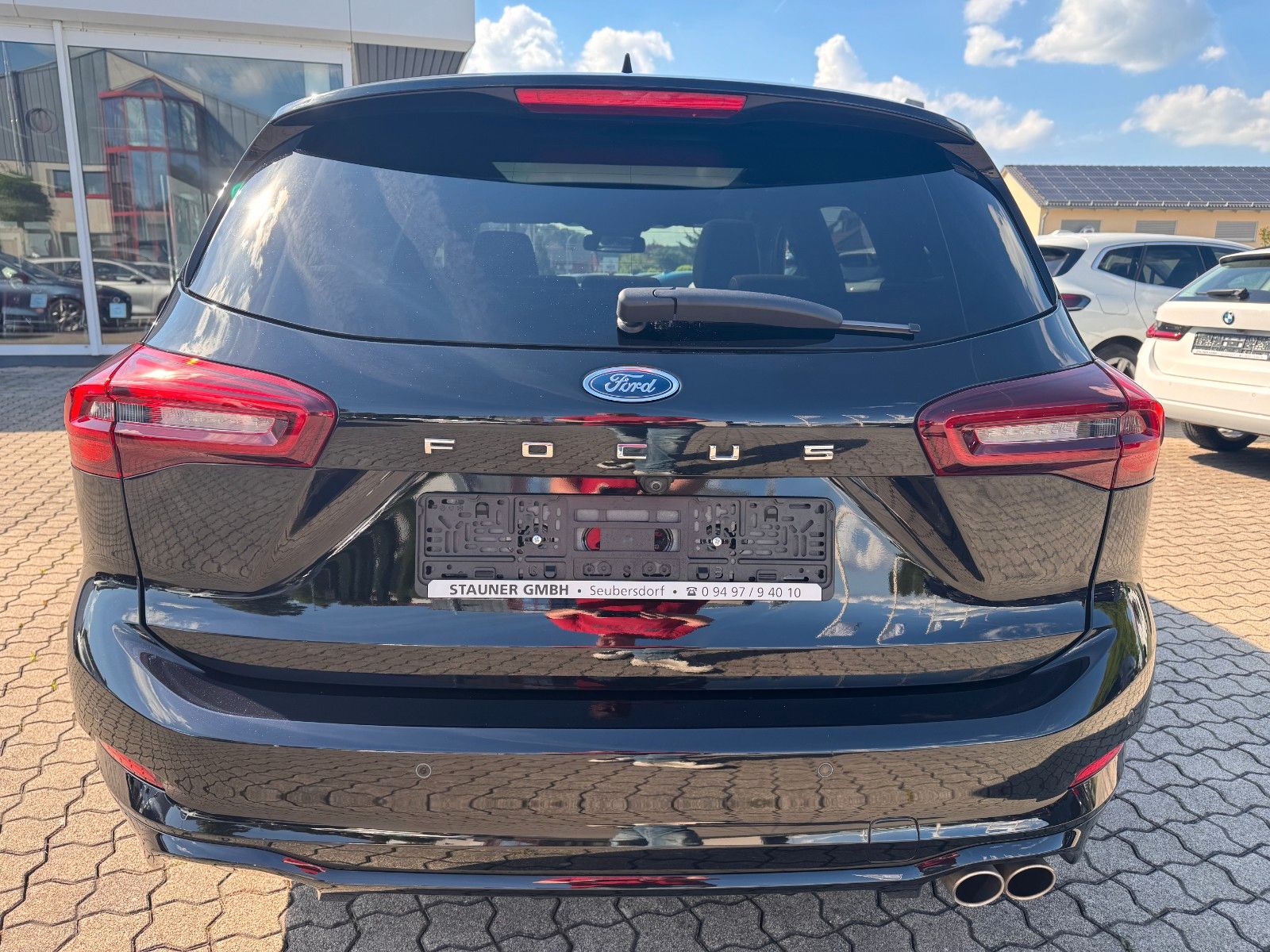 Ford Focus Turnier ST-Line X AHK KAMERA DAB LED