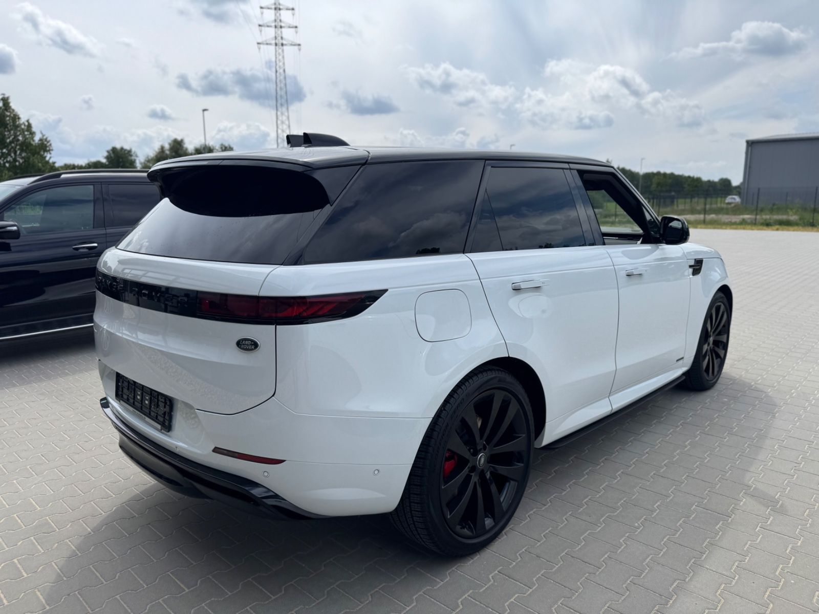 Range Rover Sport Autobiography - Samsaru's Car Outlet