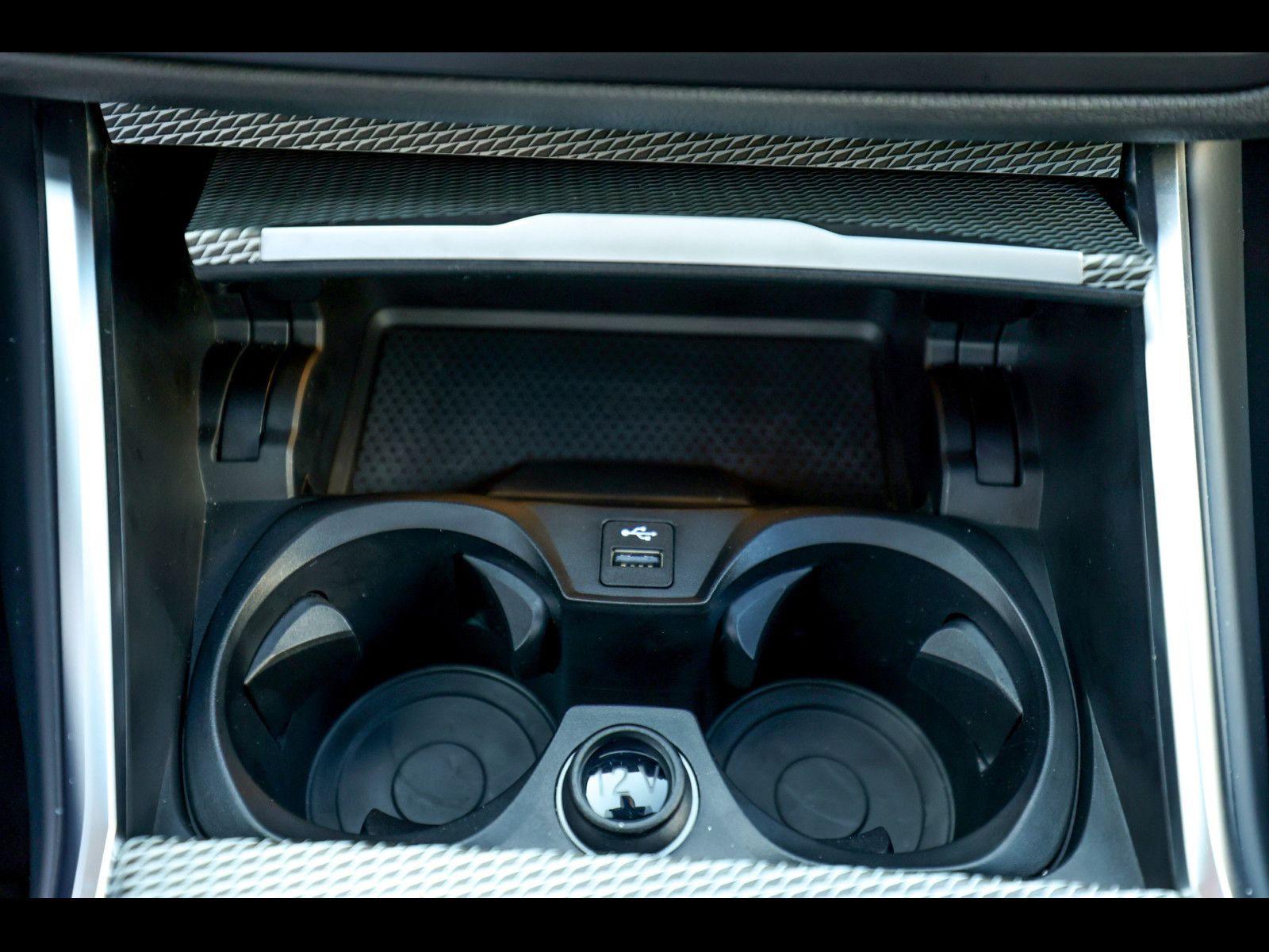 BMW 330 i Touring xDrive M Sport Shadow - Samsaru's Car Outlet