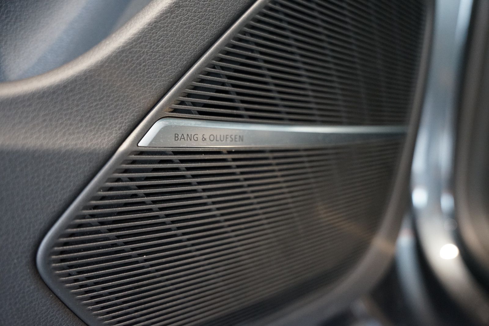 Audi Q8 50 TDI quattro | S line | Pano | B&O | Matrix