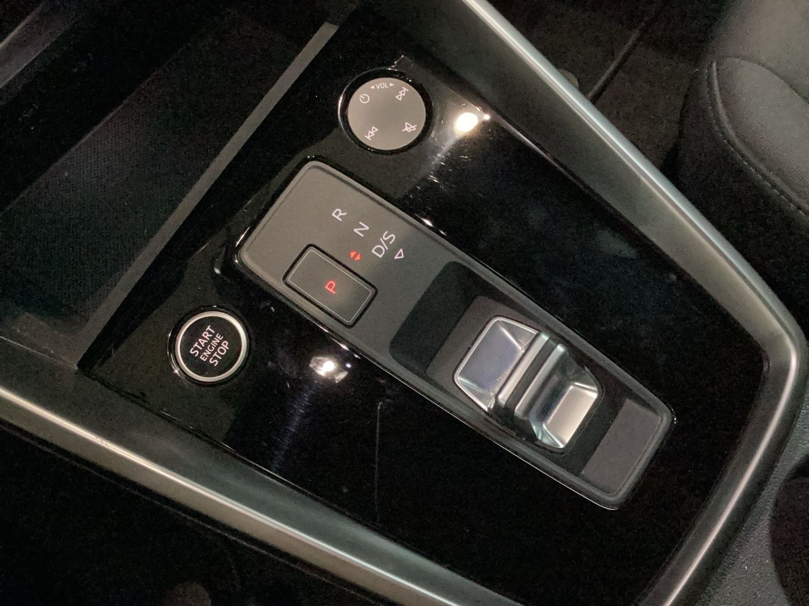 Audi A3 Sportback 30 TDI ADVANCED VIRTUAL NAVI ACC LM