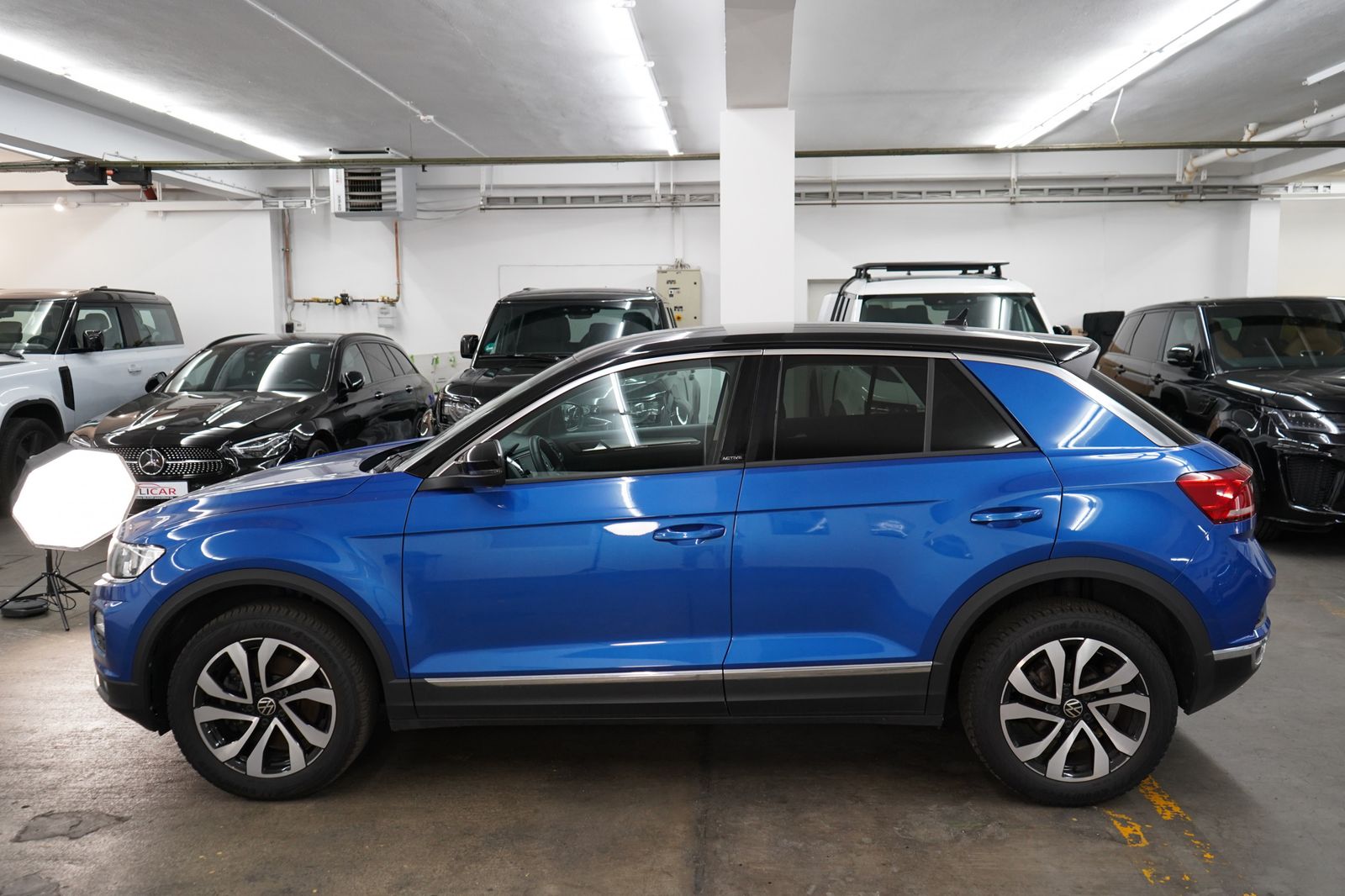 Volkswagen T-Roc 2.0 - Samsaru's Car Outlet