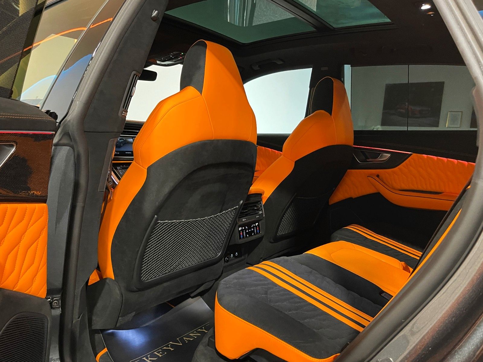 Audi RSQ8 KEYVANY CARBON/KERAMK/B&O/STAN.HZ/DYNMK.PLS