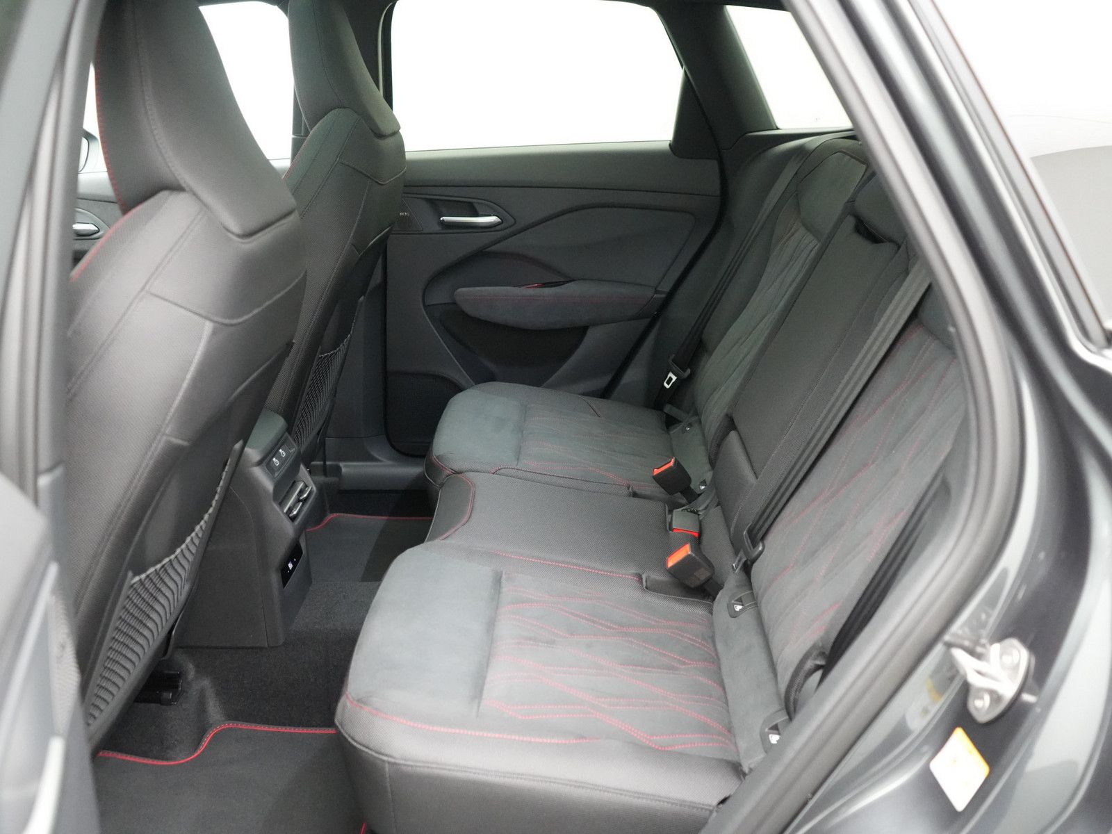 Audi Q3 S tronic S line MATRIX AHK PANO HUD SONOS NAV