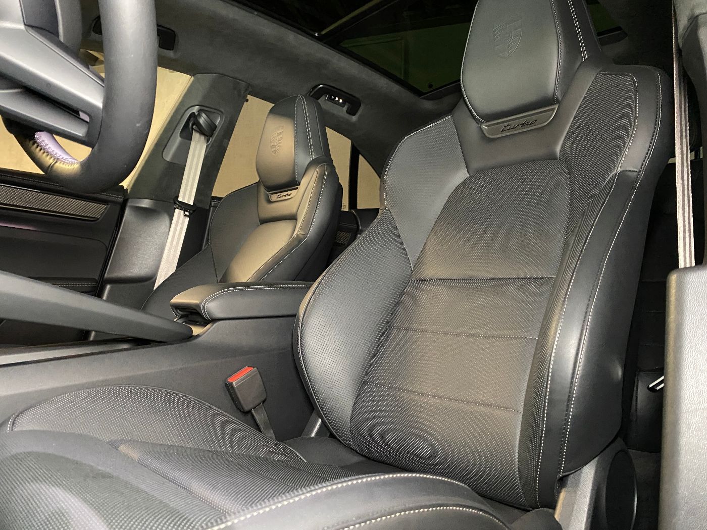 Porsche Macan Turbo | Hinterachslenkung | AHK | 22-Zoll