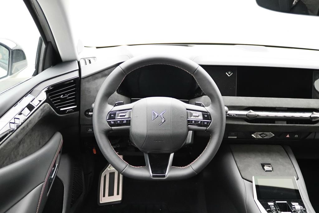DS Automobiles DS4 Performance Line +
