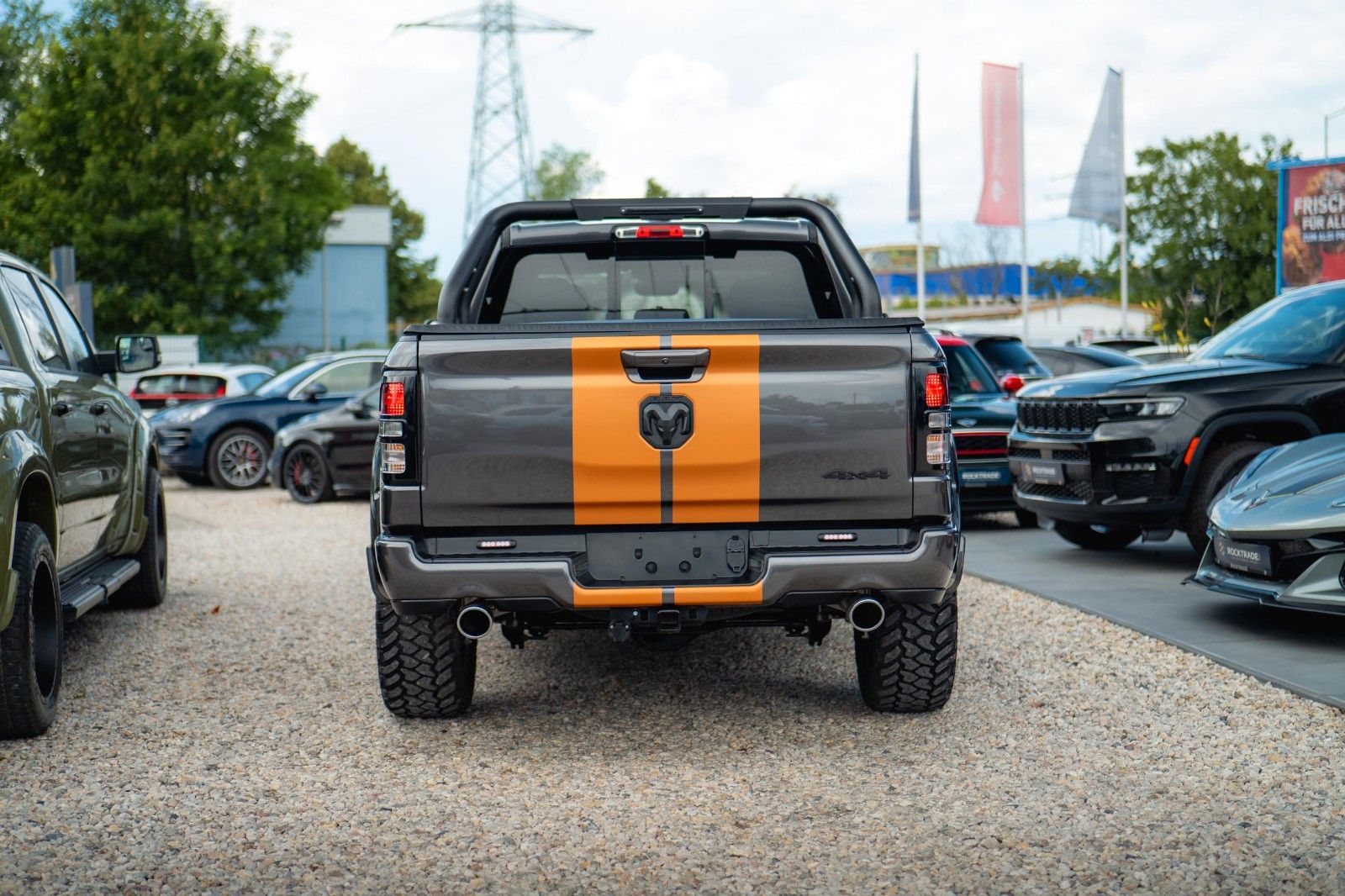 Dodge RAM 5.7 V8 HEMI 4x4 OFFROAD Night-Paket *LED*19%
