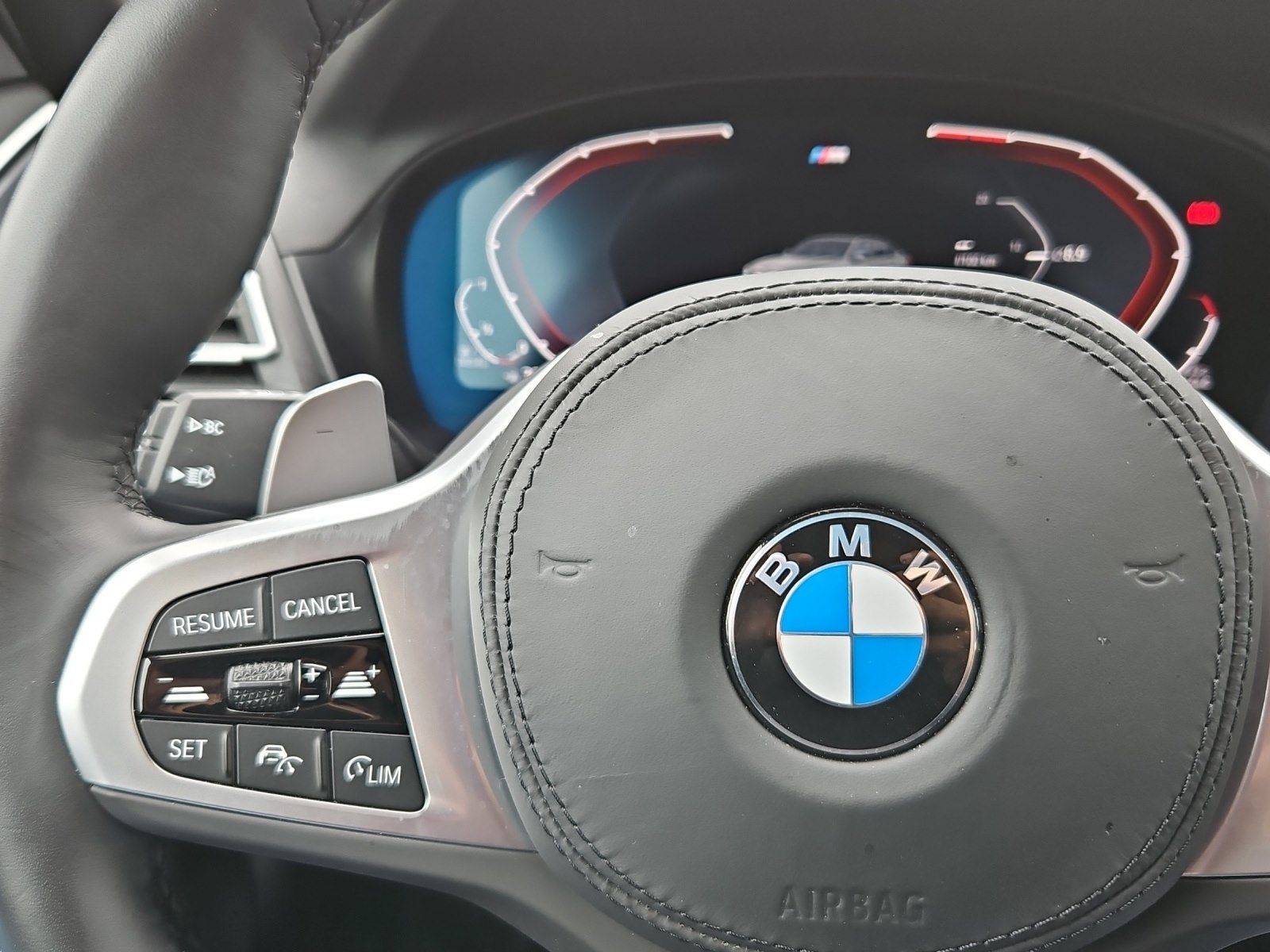 BMW X4 xDrive30d M SPORT / AHK/ 20" Alu/ Aktiver Tem