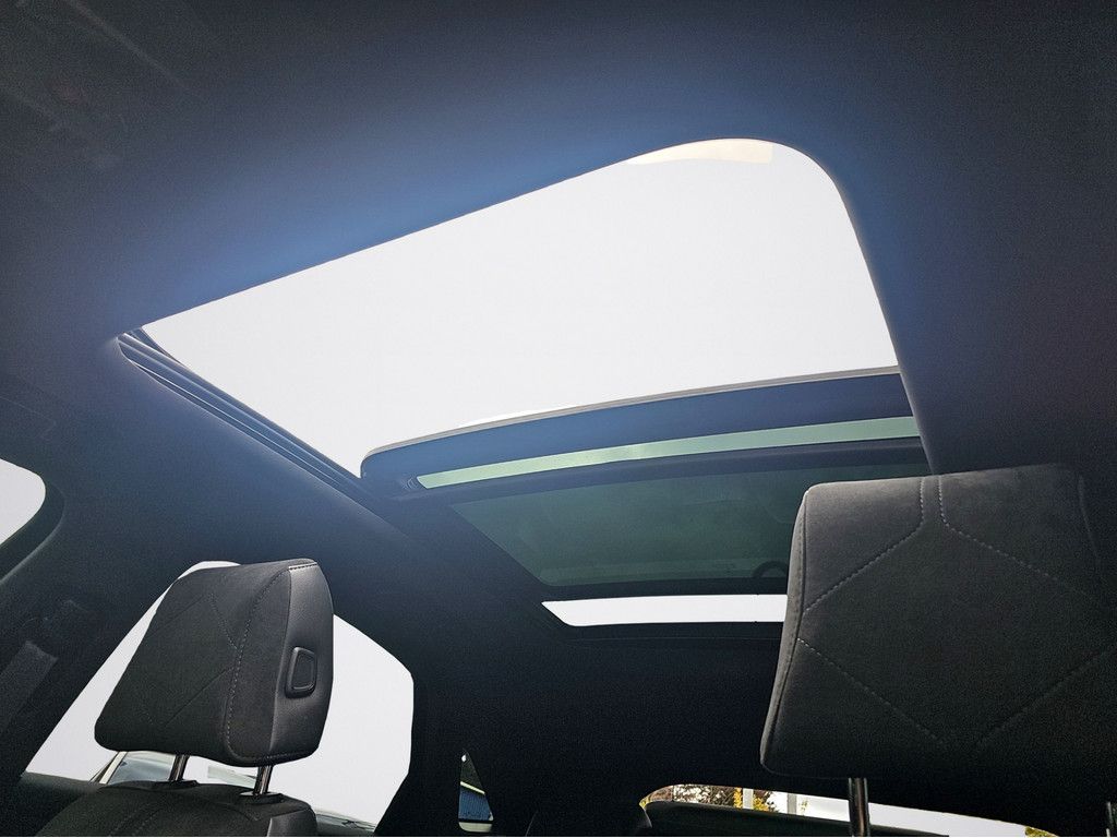DS Automobiles DS 7 Crossback E-Tense 225 Performance Line +