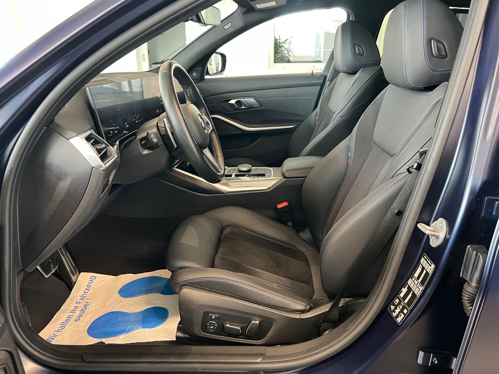 BMW 320 d xDrive Touring M Sport / Pano/ H&K / Matt